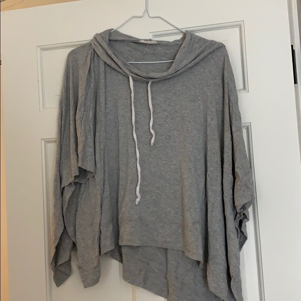 Grey sweatshirt